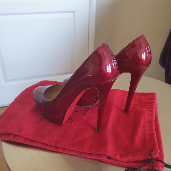 COPY - Authentic Christian Louboutin Bianca 140 Patent - Picture 4 of 8